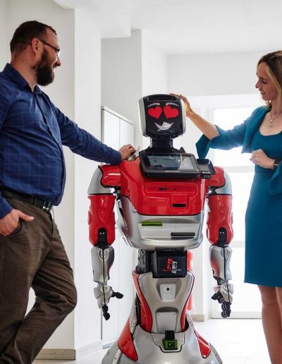 Kommunikationsroboter Promobot, Sympathie auf den ersten Blick