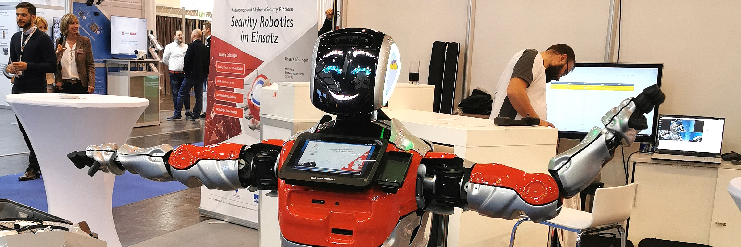 Kommunikationsroboter und digitaler Empfangsdienst Promobot